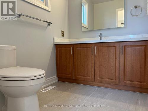 32 Buchanan Drive, Markham, ON - Indoor Photo Showing Bathroom