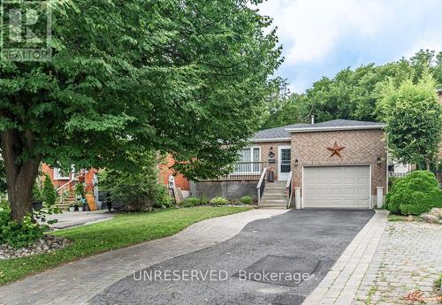 36 Engel Crescent, Barrie, ON - Outdoor