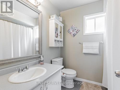 36 Engel Crescent, Barrie, ON - Indoor Photo Showing Bathroom