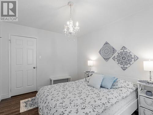 36 Engel Crescent, Barrie, ON - Indoor Photo Showing Bedroom