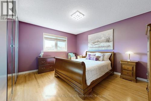 6962 Elliott Parliament Street, Mississauga, ON - Indoor Photo Showing Bedroom