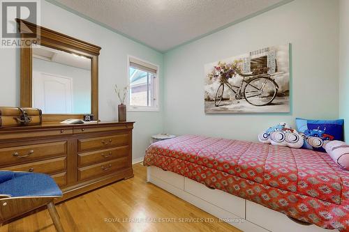 6962 Elliott Parliament Street, Mississauga, ON - Indoor Photo Showing Bedroom