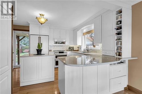 1410 Montreal Road, Cornwall, ON - Indoor Photo Showing Kitchen With Upgraded Kitchen