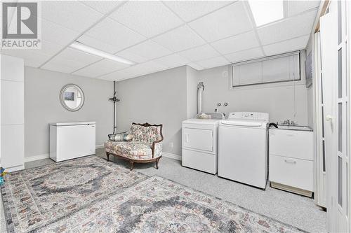 6742 Gilmore Hill Road, Cornwall, ON - Indoor Photo Showing Laundry Room