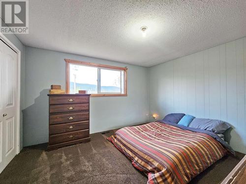 4142 Dale Lake Road, Quesnel, BC - Indoor Photo Showing Bedroom