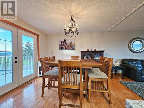 4142 Dale Lake Road, Quesnel, BC - Indoor Photo Showing Dining Room