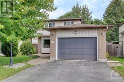 25 LISTON CRESCENT  Ottawa, ON K2L 2W3