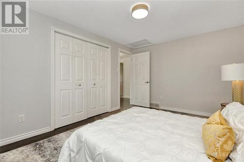 25 Liston Crescent, Ottawa, ON - Indoor Photo Showing Bedroom