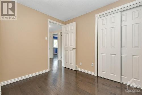 25 Liston Crescent, Ottawa, ON - Indoor Photo Showing Other Room