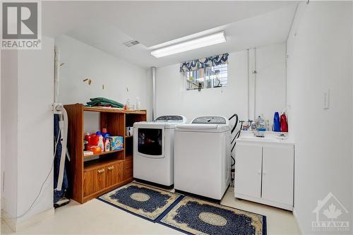 95 Springcreek Crescent, Ottawa, ON - Indoor Photo Showing Laundry Room