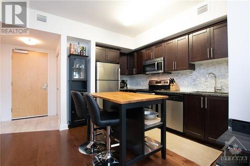 40 Nepean Street Unit#802, Ottawa, ON - Indoor Photo Showing Kitchen With Stainless Steel Kitchen