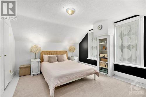 77 Napoleon Street, Carleton Place, ON - Indoor Photo Showing Bedroom