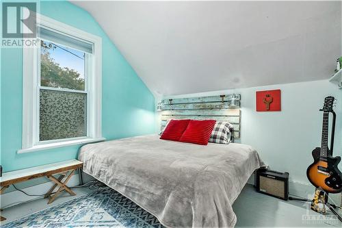 77 Napoleon Street, Carleton Place, ON - Indoor Photo Showing Bedroom