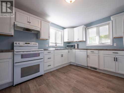 7 Main Street, Bauline, NL - Indoor Photo Showing Kitchen