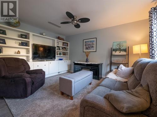 7 Main Street, Bauline, NL - Indoor Photo Showing Living Room