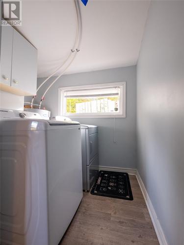 7 Main Street, Bauline, NL - Indoor Photo Showing Laundry Room