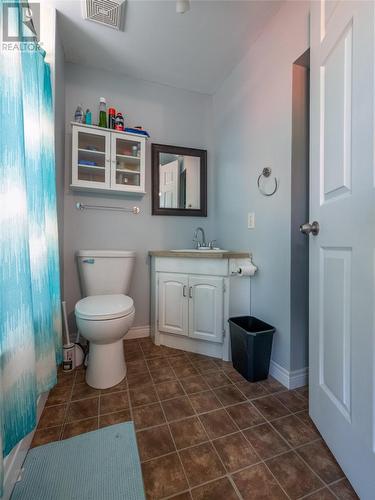 7 Main Street, Bauline, NL - Indoor Photo Showing Bathroom