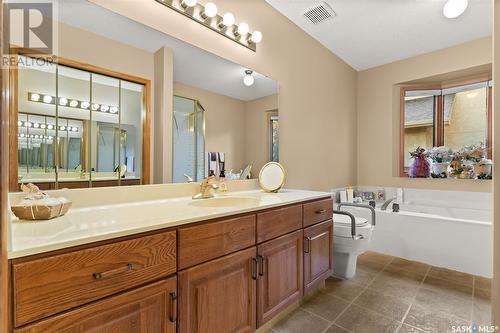 1202 Wascana Highlands, Regina, SK - Indoor Photo Showing Bathroom