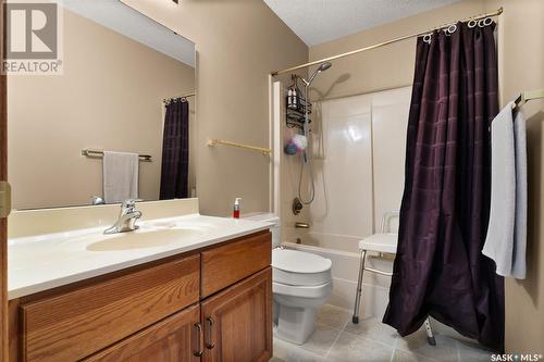 1202 Wascana Highlands, Regina, SK - Indoor Photo Showing Bathroom