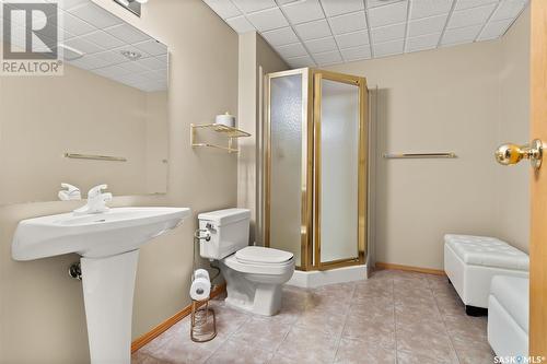 1202 Wascana Highlands, Regina, SK - Indoor Photo Showing Bathroom