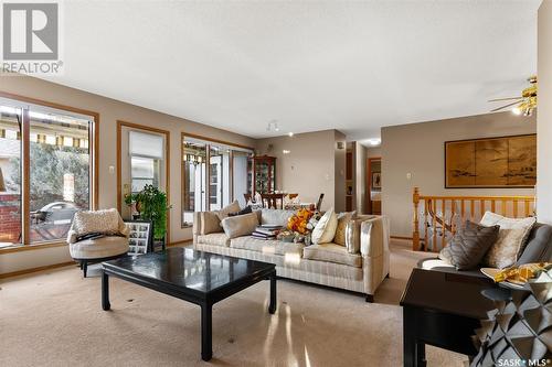 1202 Wascana Highlands, Regina, SK - Indoor Photo Showing Living Room