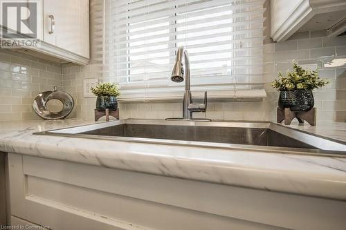 48 Hickson Drive, Kitchener, ON - Indoor Photo Showing Kitchen