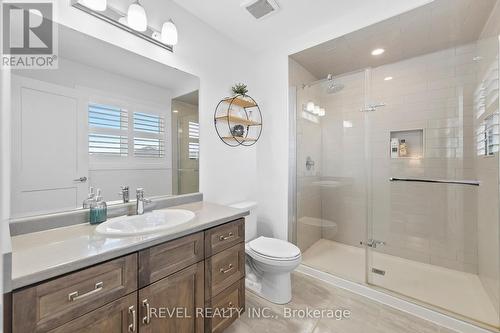 4065 Healing Street, Lincoln, ON - Indoor Photo Showing Bathroom