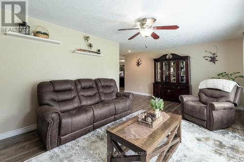 37 Union Street, Bayham (Vienna), ON - Indoor Photo Showing Living Room