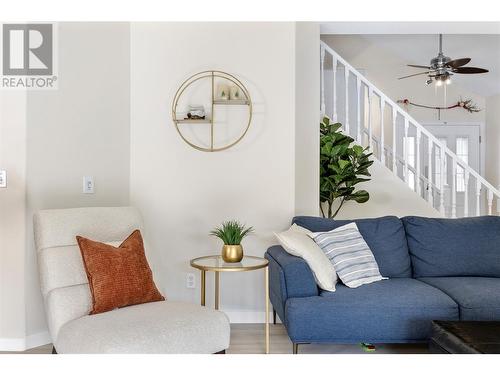 3832 Glen Canyon Drive, West Kelowna, BC - Indoor Photo Showing Living Room