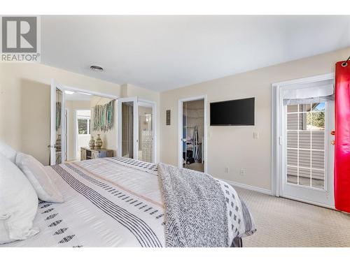 3832 Glen Canyon Drive, West Kelowna, BC - Indoor Photo Showing Bedroom