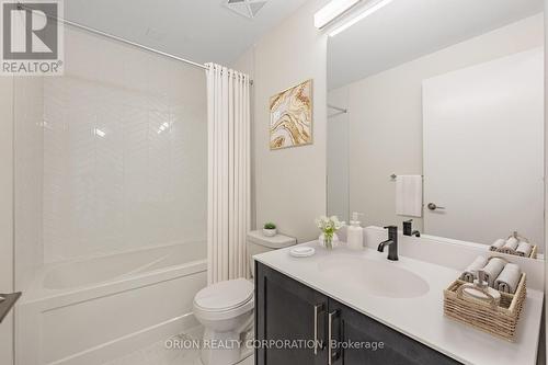 613 - 201 Brock Street, Whitby, ON - Indoor Photo Showing Bathroom