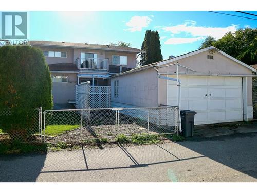 1020 Martin Avenue, Kelowna, BC - Outdoor