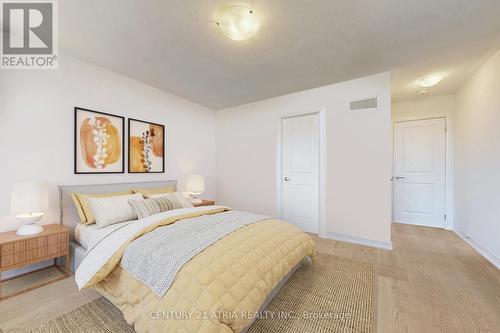 105 Carneros Way, Markham, ON - Indoor Photo Showing Bedroom