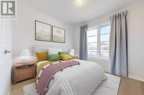 105 Carneros Way, Markham, ON - Indoor Photo Showing Bedroom