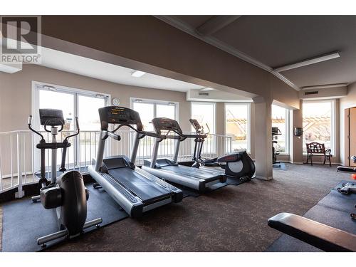 1088 Sunset Drive Unit# 306, Kelowna, BC - Indoor Photo Showing Gym Room