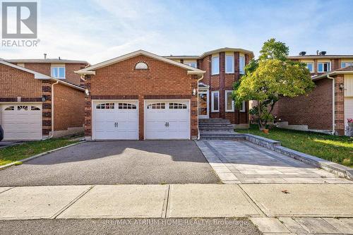 28 Mandel Crescent, Richmond Hill, ON - Outdoor