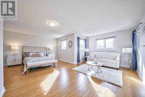 28 Mandel Crescent, Richmond Hill, ON - Indoor