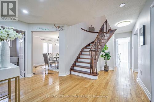 28 Mandel Crescent, Richmond Hill, ON - Indoor Photo Showing Other Room