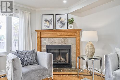 28 Mandel Crescent, Richmond Hill, ON - Indoor Photo Showing Living Room With Fireplace