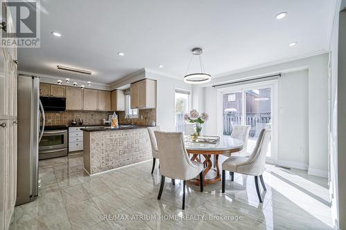 28 Mandel Crescent, Richmond Hill, ON - Indoor Photo Showing Dining Room