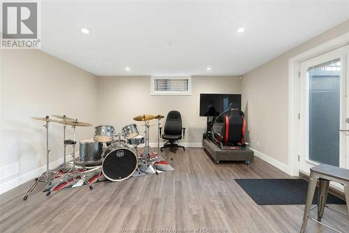 4 Malibu Drive, Leamington, ON - Indoor