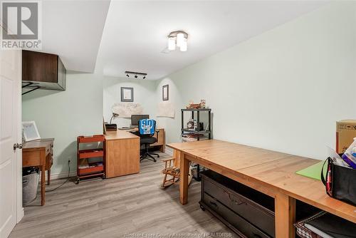 10 Elwood, Cottam, ON - Indoor