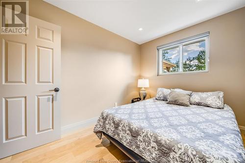 9793 Lynngrove Crescent, Windsor, ON - Indoor Photo Showing Bedroom