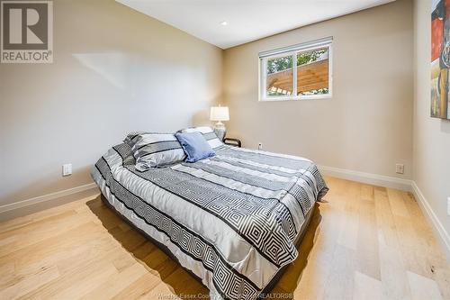 9793 Lynngrove Crescent, Windsor, ON - Indoor Photo Showing Bedroom