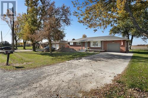 9055 Broderick Road, Lasalle, ON - Outdoor