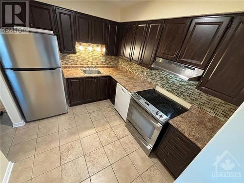 1648 Nordic Way, Ottawa, ON - Indoor Photo Showing Kitchen