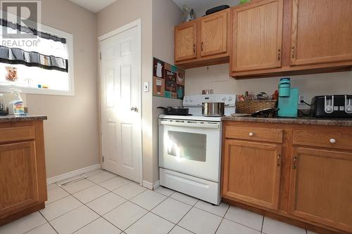 101-103 Forest Ave, Sault Ste. Marie, ON - Indoor Photo Showing Kitchen