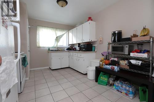 101-103 Forest Ave, Sault Ste. Marie, ON - Indoor Photo Showing Kitchen