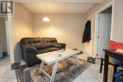 101-103 Forest Ave, Sault Ste. Marie, ON - Indoor Photo Showing Living Room