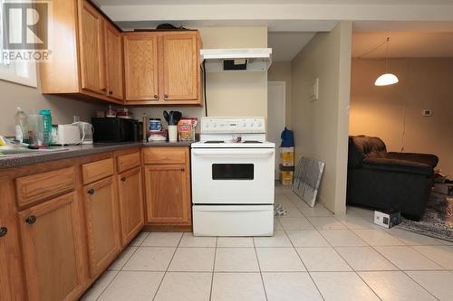 101-103 Forest Ave, Sault Ste. Marie, ON - Indoor Photo Showing Kitchen